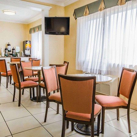 Quality Inn East Evansville Exterior photo