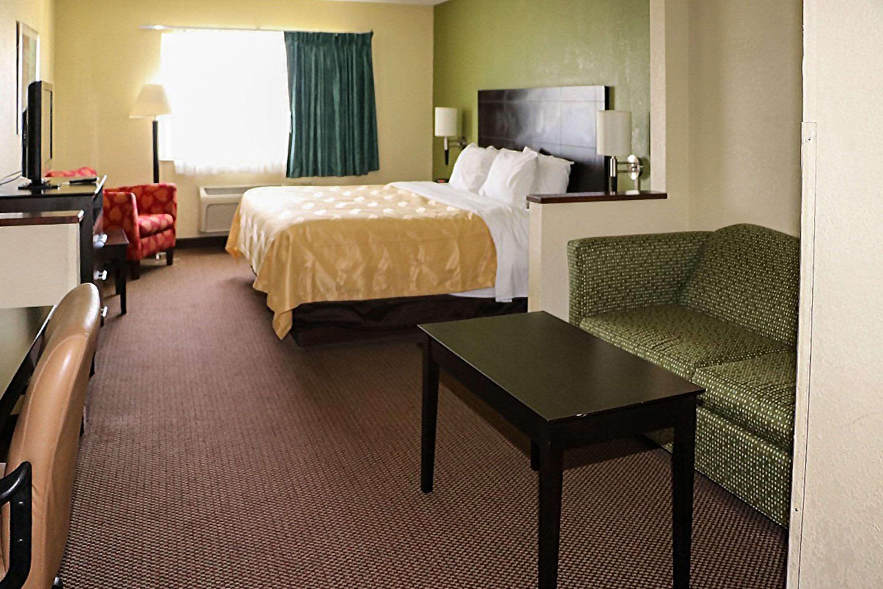 Quality Inn East Evansville Exterior photo