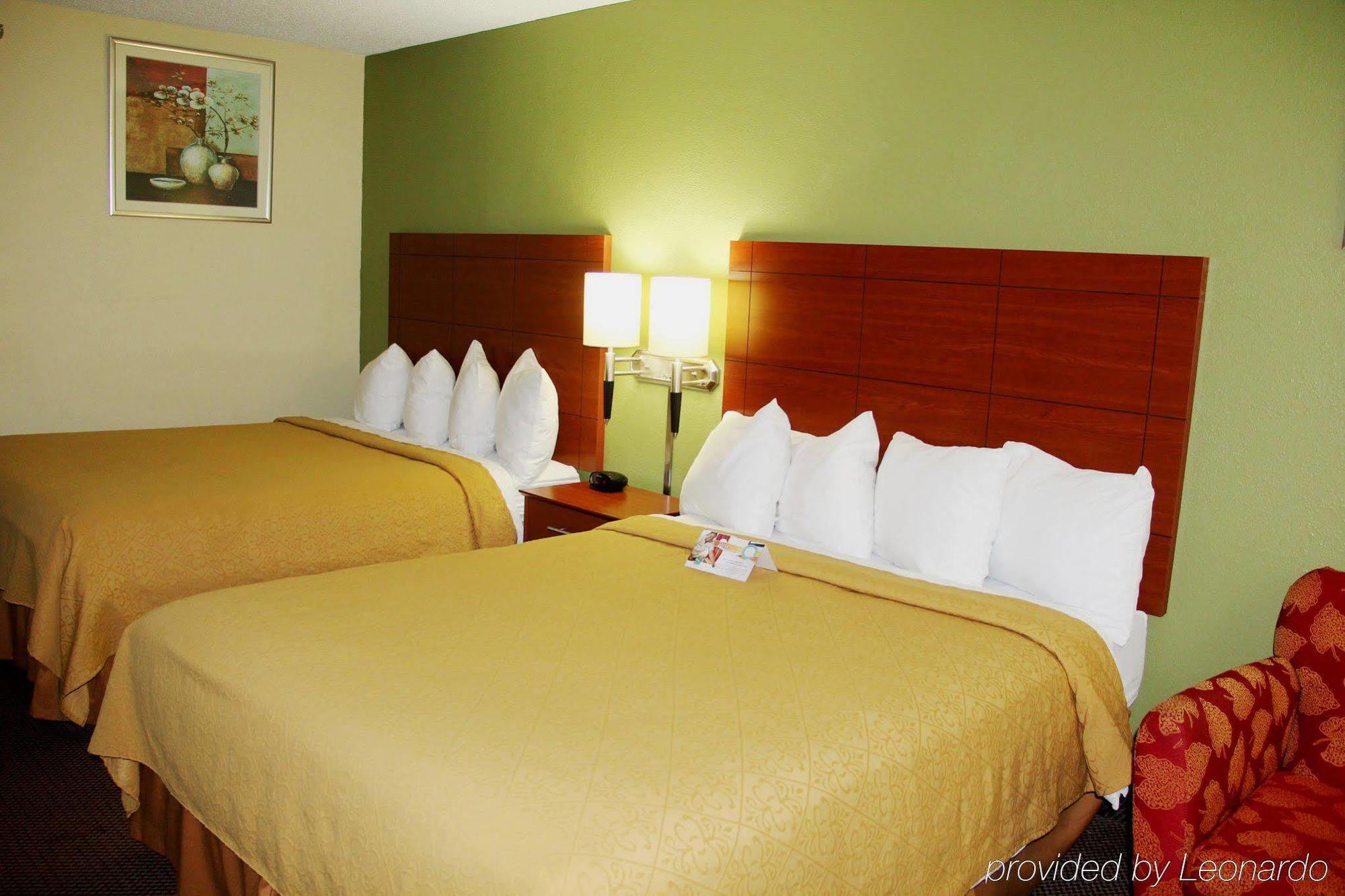 Quality Inn East Evansville Exterior photo