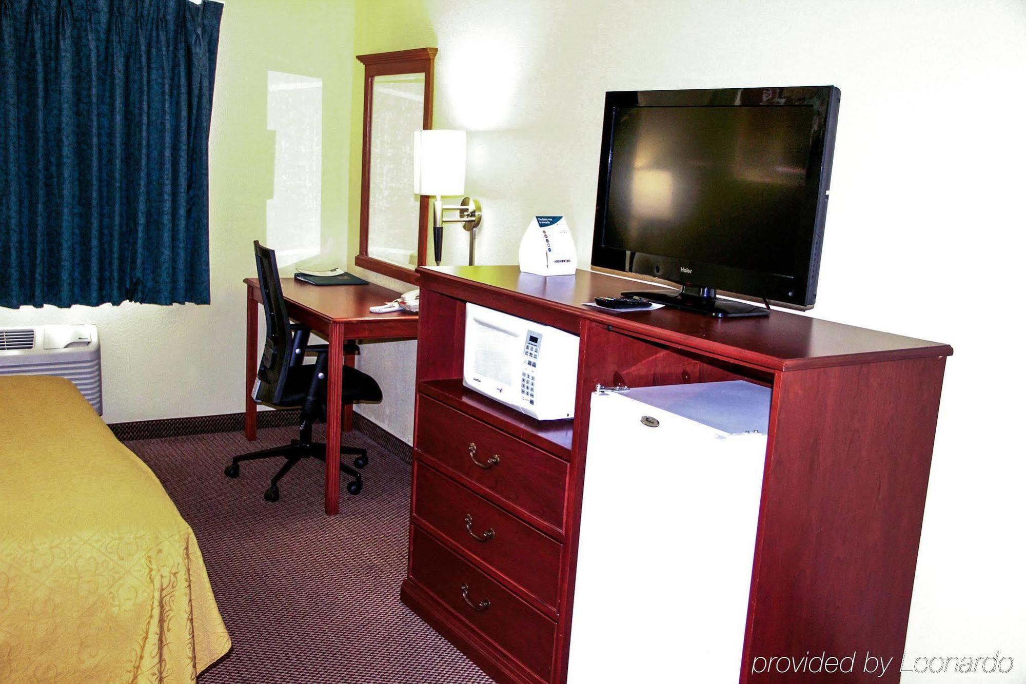 Quality Inn East Evansville Exterior photo