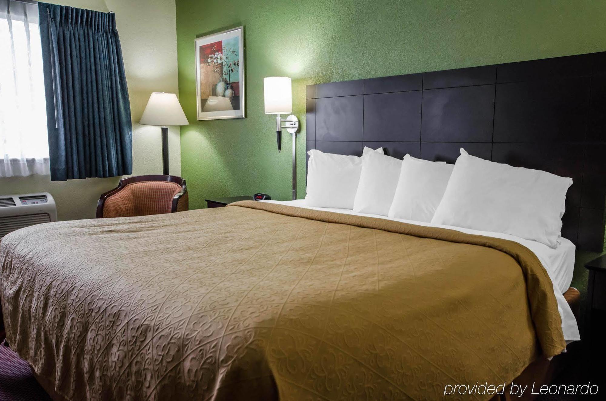 Quality Inn East Evansville Exterior photo